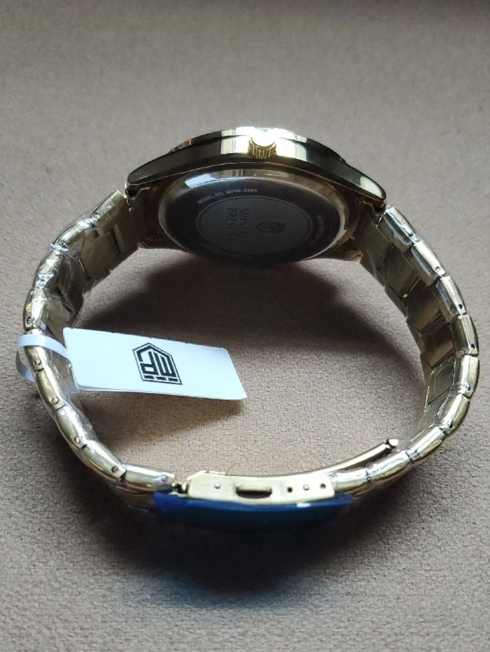 Montres Prestige gold tone